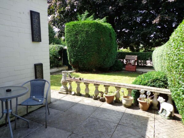 Vicarage Road, Tean, Stoke-on-Trent, ST10 4LE