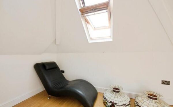 Parkfields Avenue, London, NW9 7PH