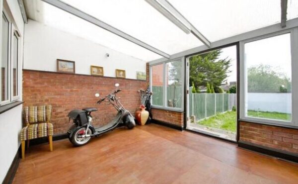 Parkfields Avenue, London, NW9 7PH