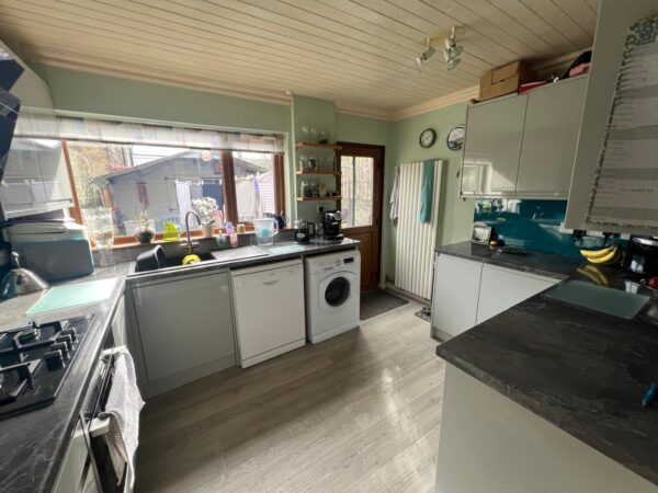 Dinas Cottages, Church Road, Brynteg, Wrexham, LL11 6NU