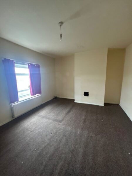 Wyndale Road, Oldham OL8 3DB