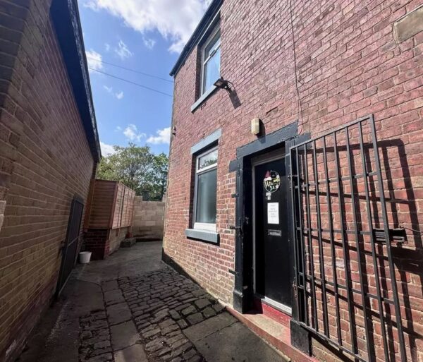 Market Street, Shaw, OL2 8NH