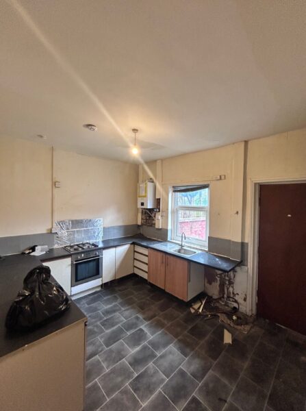 Wyndale Road, Oldham OL8 3DB