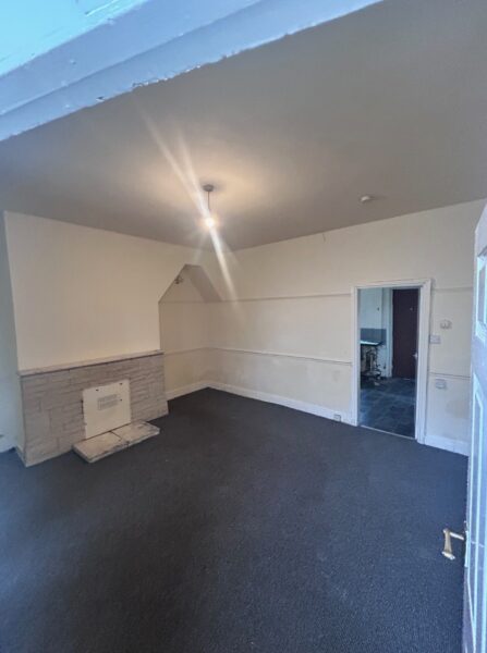 Wyndale Road, Oldham OL8 3DB