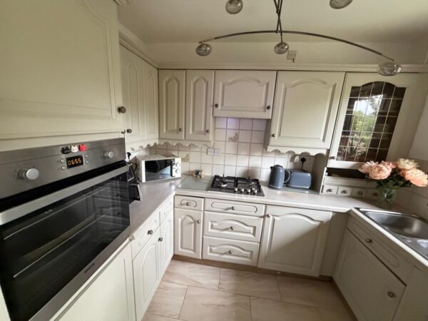 Beechurst Gardens, Albrighton, Wolverhampton, WV7 3LT