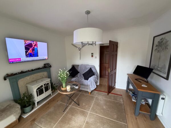 Beechurst Gardens, Albrighton, Wolverhampton, WV7 3LT