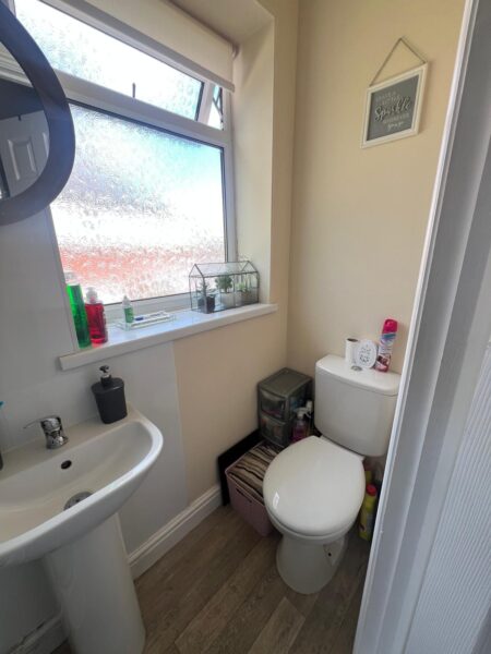 Rotherham Road, Great Houghton, Barnsley, S72 0DG
