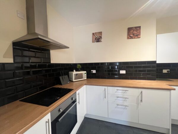 Rotherham Road, Great Houghton, Barnsley, S72 0DG