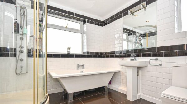 Half Acre Road, Bamford, Rochdale, OL11 4DF