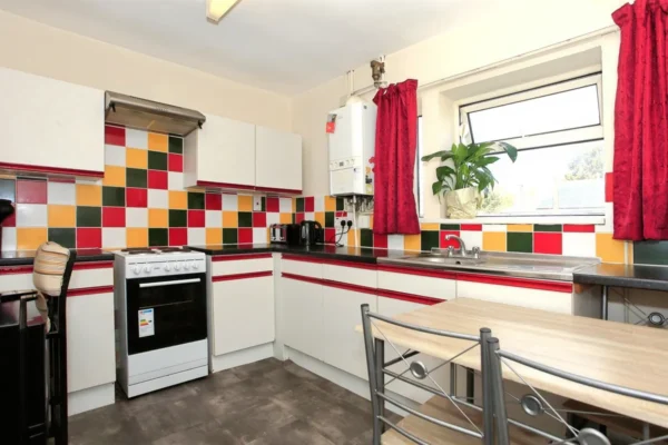 Cherrytree Grove, Dogsthorpe, Peterborough PE1 4NX
