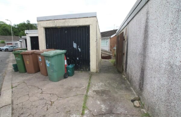 Woodfield Crescent, Blackwood, NP12 0BX